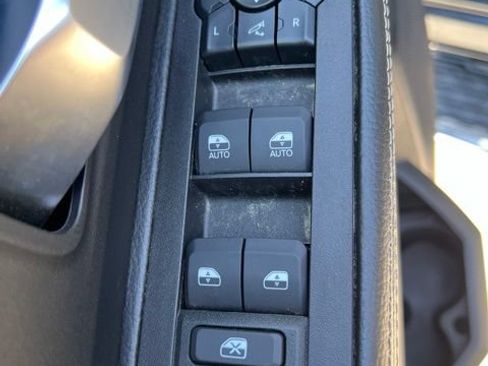 Used 2026 RAM 2500 Big Horn AWD/4WD image 15