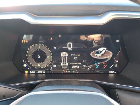 New 2026 GMC Canyon Elevation w/ Convenience Package image 26