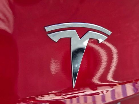 Used 2022 Tesla Model 3 Long Range AWD/4WD image 15