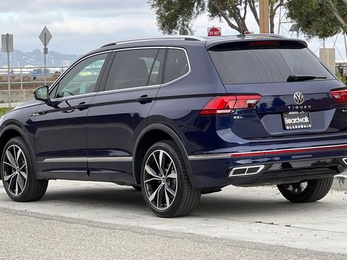 Used 2022 Volkswagen Tiguan SEL R-Line image 6