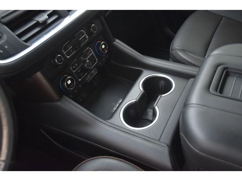 Used 2021 Chevrolet Suburban High Country w/ Premium Package image 38