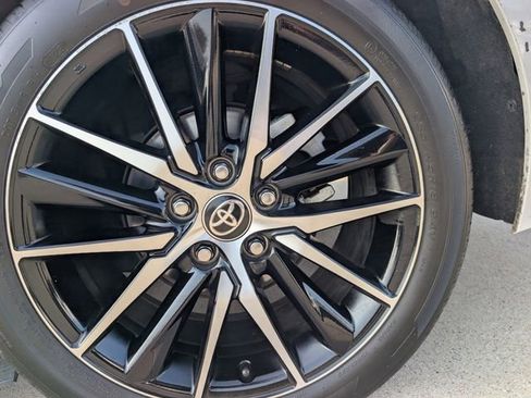 Used 2024 Toyota Camry SE image 31