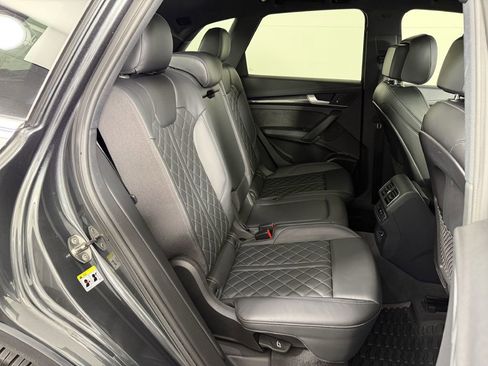 Used 2018 Audi SQ5 Prestige w/ Prestige Package AWD/4WD image 16