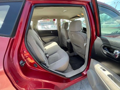 Used 2015 Nissan Rogue S FWD image 6