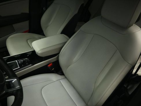 Used 2023 Kia Sportage EX AWD/4WD image 52