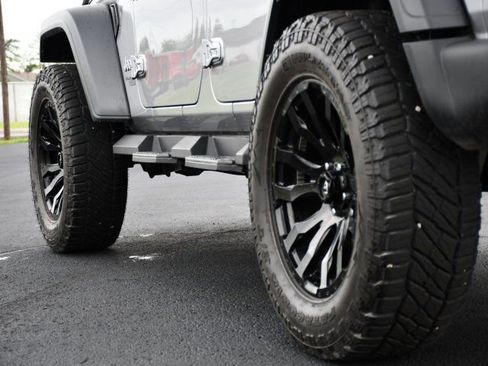 Used 2019 Jeep Wrangler Unlimited Sport S AWD/4WD image 11