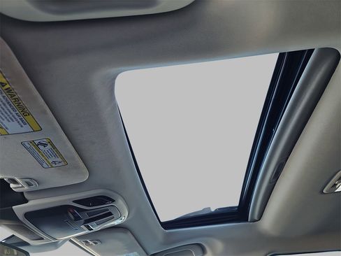 Certified 2023 Subaru Outback Premium image 31