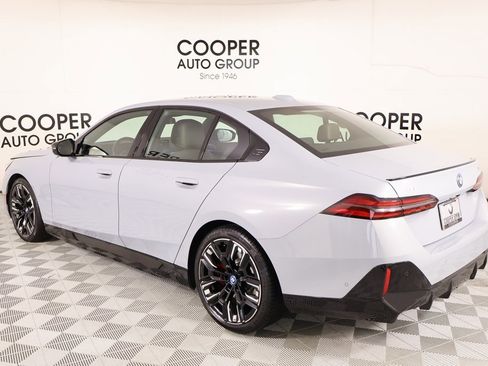 Used 2024 BMW i5 M60 w/ Premium Package image 25