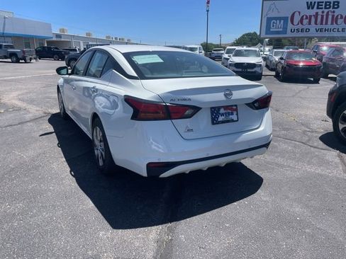 Used 2024 Nissan Altima 2.5 S image 6