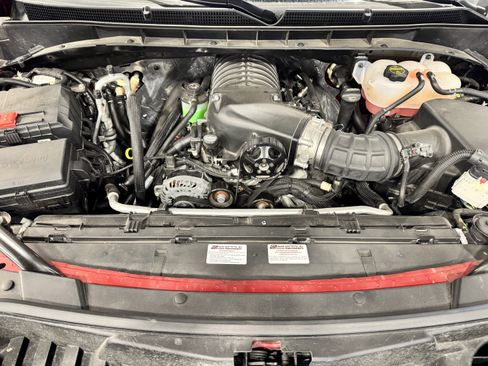 Used 2024 Cadillac Escalade Sport w/ LPO, ONYX Package image 41