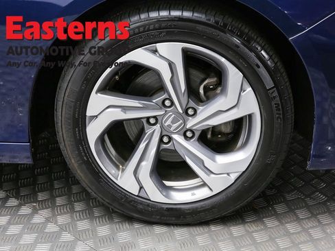 Used 2020 Honda Accord EX image 30