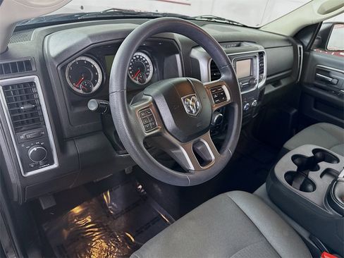 Used 2024 RAM 1500 Classic SLT image 17