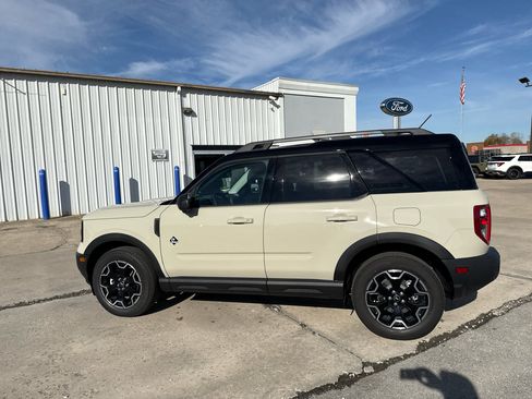 New 2025 Ford Bronco Sport Outer Banks w/ Outer Banks Tech Package+ image 9