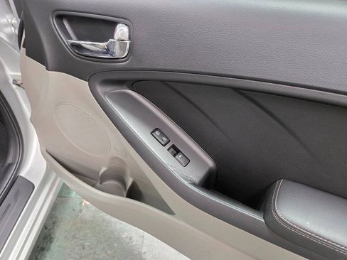 Used 2014 Kia Forte LX FWD image 35