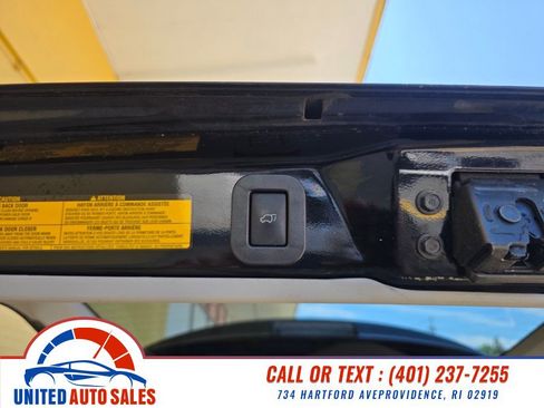 Used 2011 Toyota Sienna XLE FWD image 12