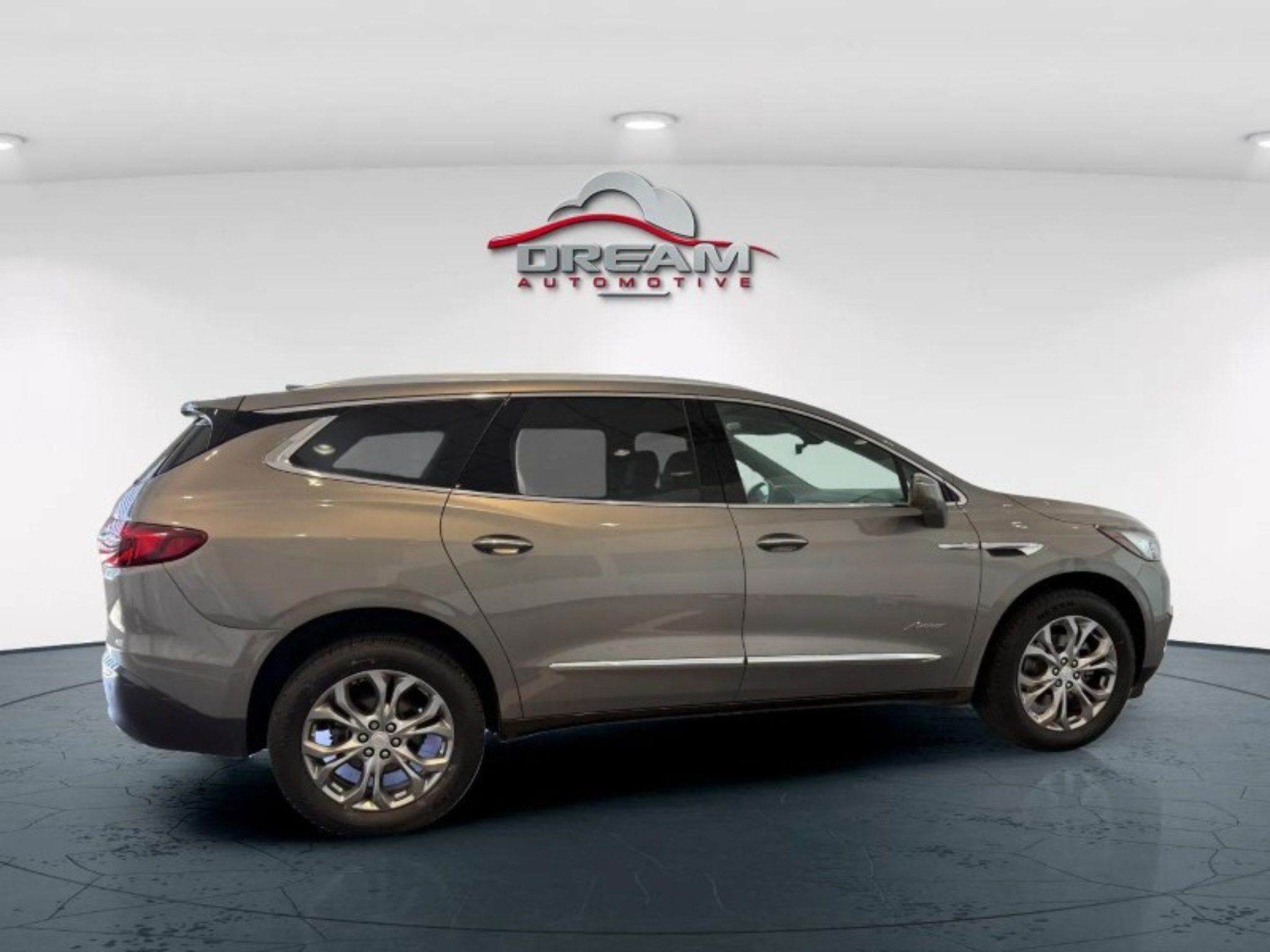 Used 2019 Buick Enclave Avenir w/ Avenir Technology Package AWD/4WD image 28