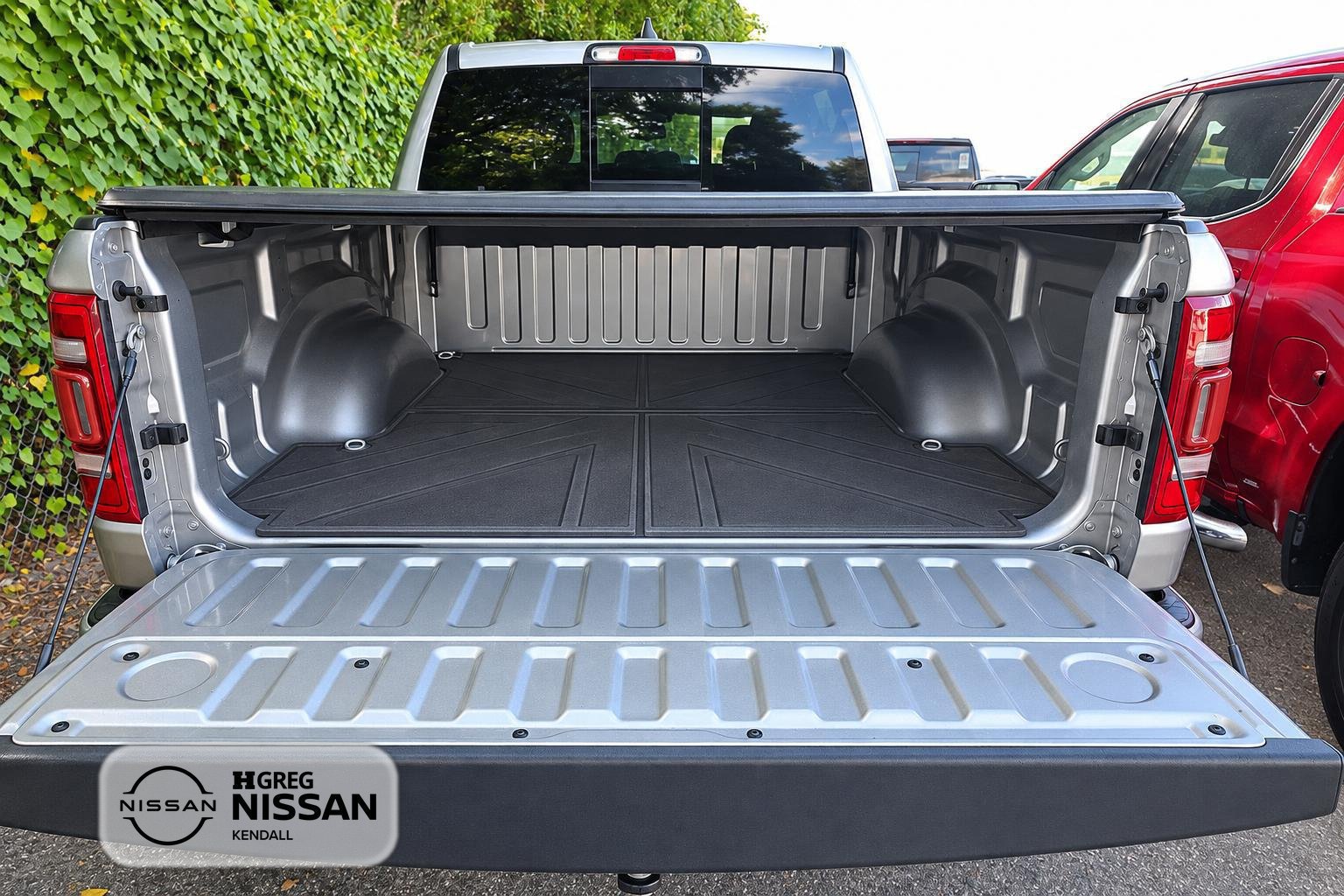 Used 2023 RAM 1500 Big Horn AWD/4WD image 14