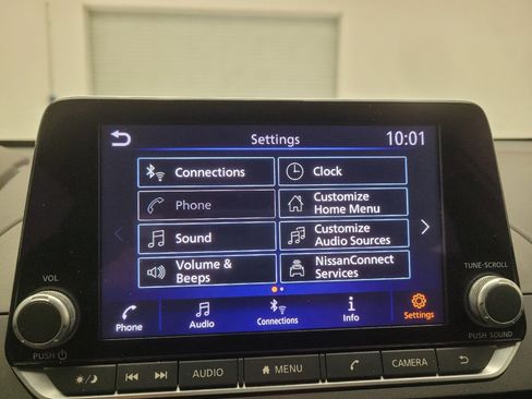 Used 2025 Nissan Altima 2.5 SV FWD image 25