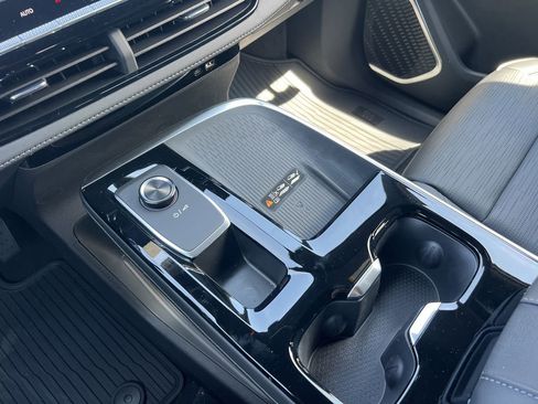 New 2026 Buick Enclave Sport Touring w/ Power Package image 7