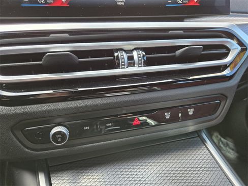 Used 2024 BMW 330i 330i w/ M Sport Package image 20