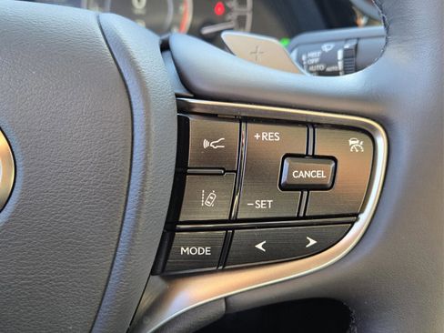 Certified 2025 Lexus ES 350 w/ Premium Package image 21