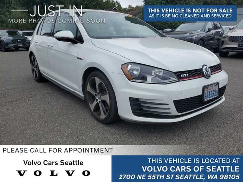 Used 2016 Volkswagen GTI SE FWD image 1