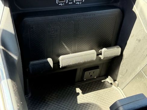 Used 2025 RAM 1500 Laramie image 12