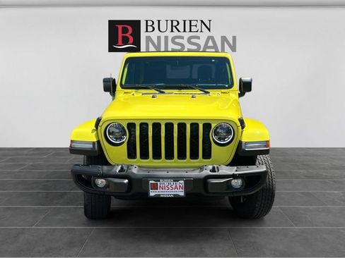 Used 2023 Jeep Gladiator Sport AWD/4WD image 8