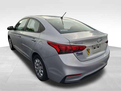 Used 2021 Hyundai Accent SE FWD image 15