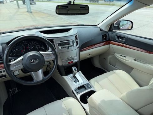 Used 2011 Subaru Outback 3.6R Limited w/ PWR Moonroof Pkg AWD/4WD image 22