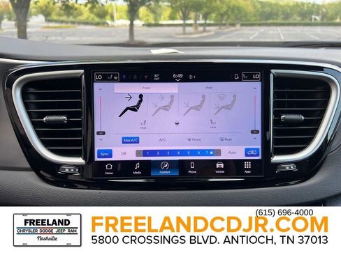 New 2026 Chrysler Voyager LX image 25