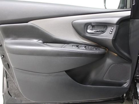 Used 2024 Nissan Murano SL image 18