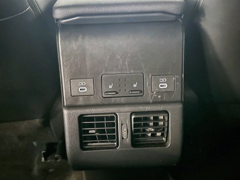 Used 2024 Subaru Solterra AWD/4WD image 26