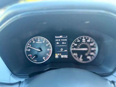Used 2023 Subaru Outback Premium AWD/4WD image 15