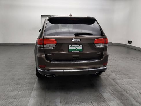 Used 2017 Jeep Grand Cherokee Summit AWD/4WD image 6