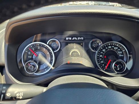 Used 2019 RAM 1500 Big Horn RWD image 26
