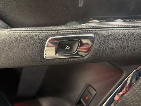 Used 2017 Lincoln Continental Reserve w/ Climate Package image 23