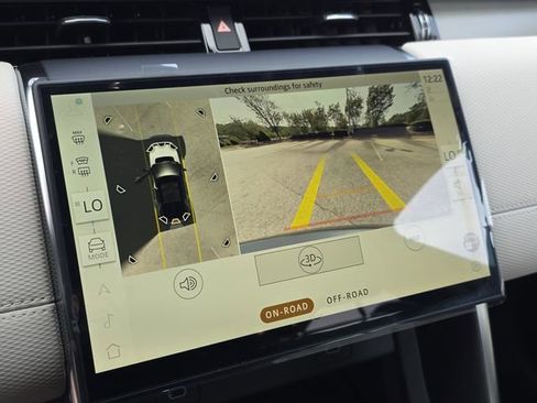 Used 2026 Land Rover Discovery Sport Landmark AWD/4WD image 23
