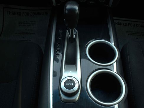 Used 2014 Nissan Pathfinder SV image 28