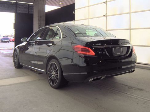 Used 2021 Mercedes-Benz C 300 Sedan w/ Premium Package image 11