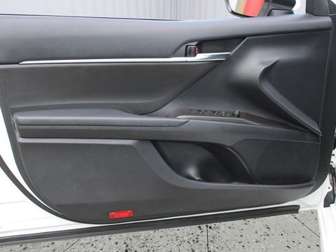 Used 2022 Toyota Camry SE image 41