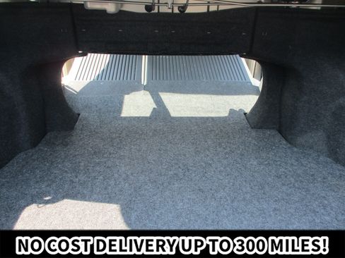 Used 2012 Toyota Camry LE FWD image 12