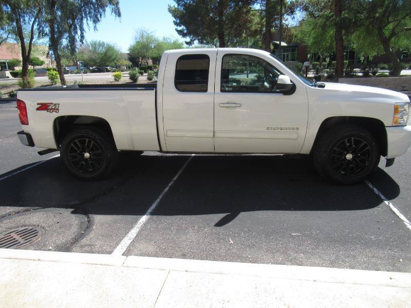 Used 2013 Chevrolet Silverado 1500 LTZ w/ LTZ Plus Package AWD/4WD image 5