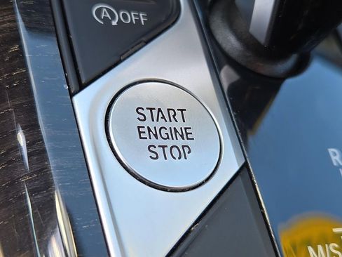 Used 2022 BMW 330i xDrive Sedan w/ Driving Assistance Package image 24