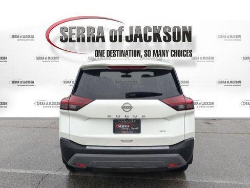 Used 2023 Nissan Rogue SV w/ SV Premium B Package FWD image 8
