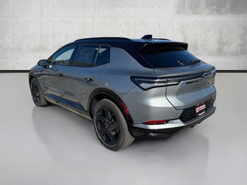 New 2026 Chevrolet Equinox EV RS image 7