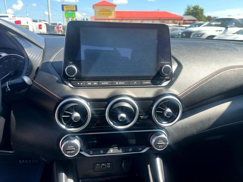 Used 2020 Nissan Sentra SR image 11