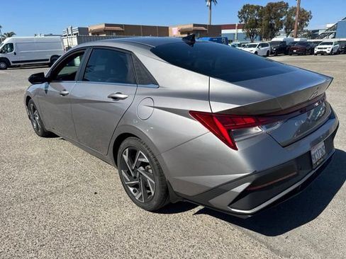Used 2024 Hyundai Elantra Limited FWD image 7