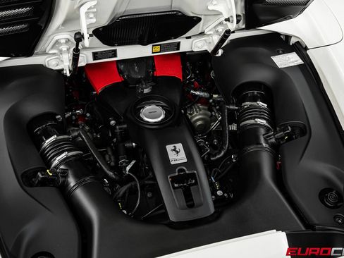 Used 2023 Ferrari F8 Tributo RWD image 23