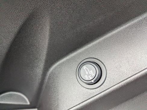 Certified 2021 Chevrolet Equinox LT image 23